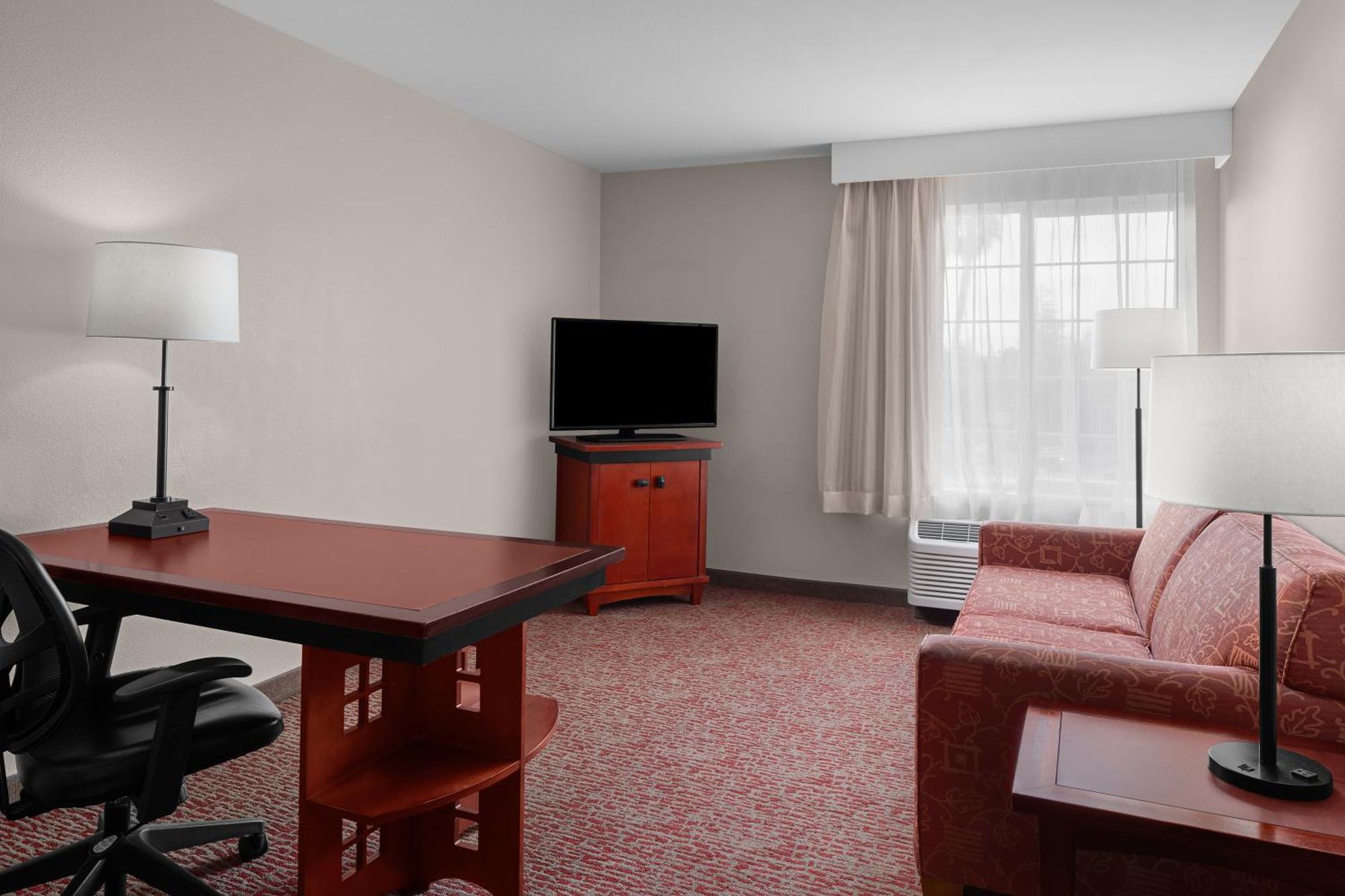 ลาร์กสเพอร์ แลนดิง โรสวิลล์ - แอน ออล-สวีท โฮเต็ล Hotel ภายนอก รูปภาพ